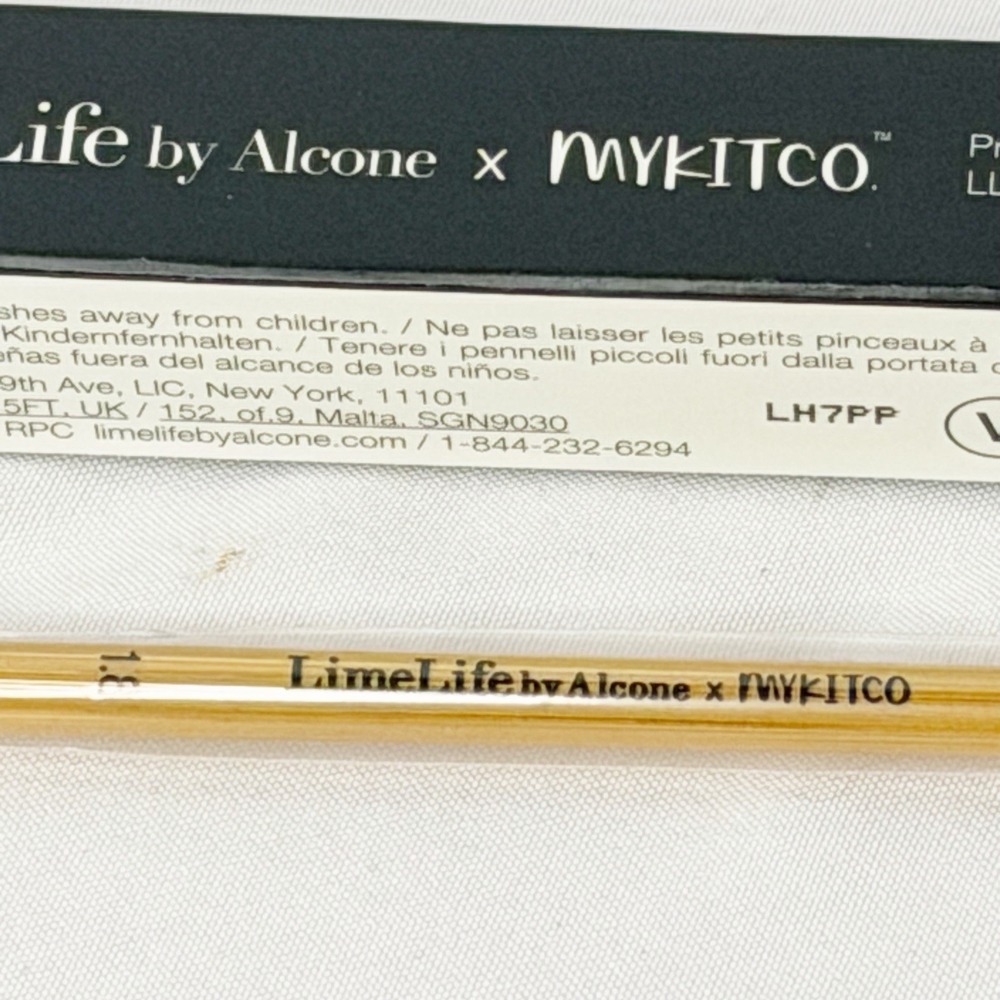 LimeLife by Alcone Classified #1.8 My Angled Liner  Brush - NEW In Box